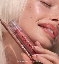 Cargar imagen en el visor de la galería, Line + Shine Lip Liner and Lip Gloss Set