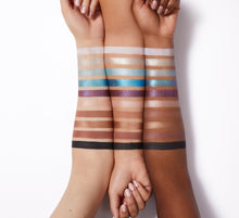 Cargar imagen en el visor de la galería, Perfect 10 eyeshadow palette