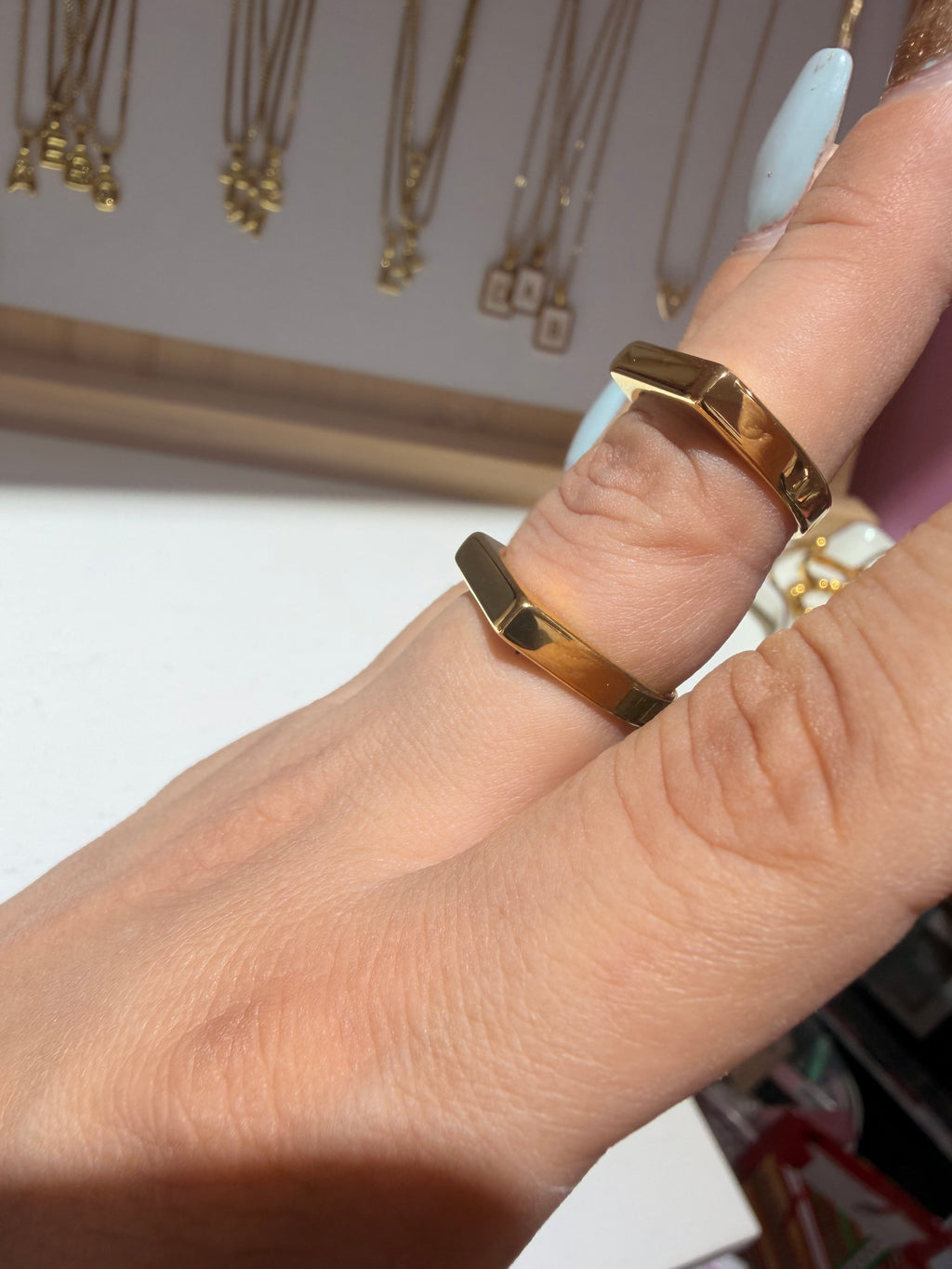 Anillo barrita color dorado |Joyeria