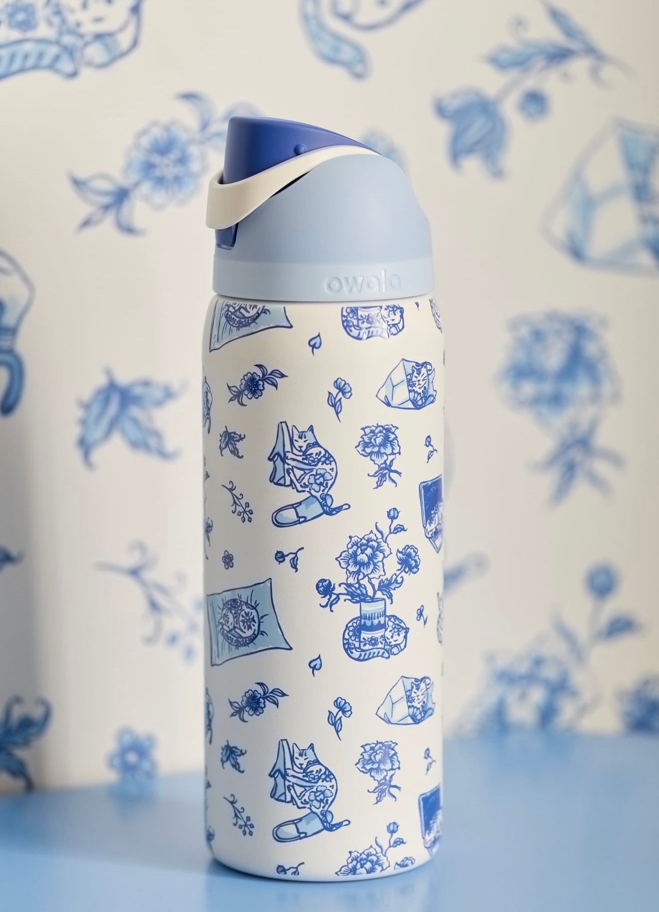 UO/ Termo Owala exclusivo Delft Cat Print