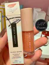 Cargar imagen en el visor de la galería, Gloss Bomb Universal Lip Luminizer Trial