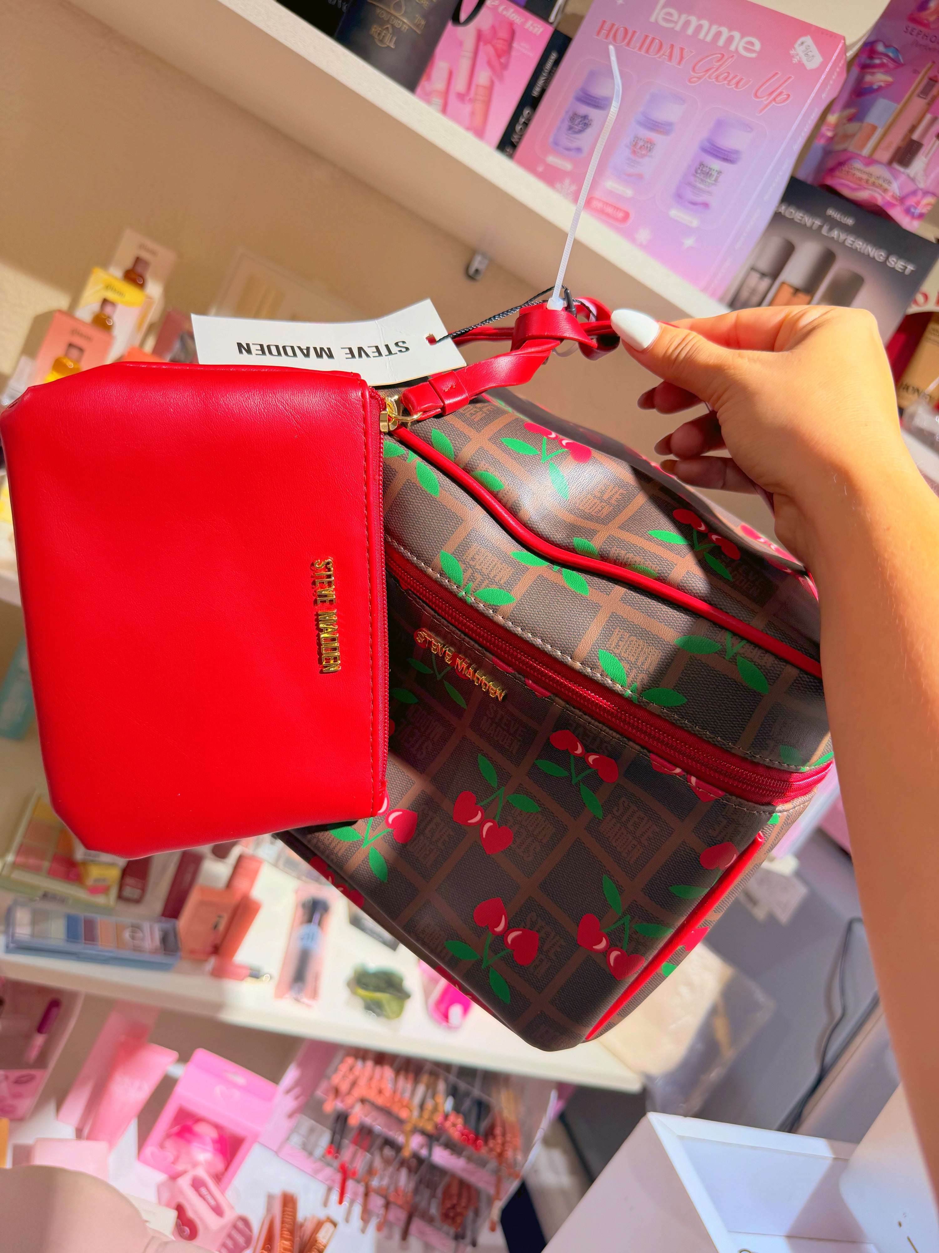 Cosmetiquera + Wrislet Steve Madden
