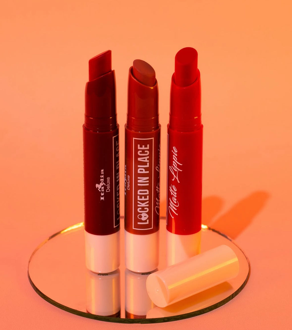 Locked in Place Matte Lippies / Labial Matte