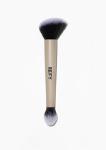 Cargar imagen en el visor de la galería, Dual ended beauty brush