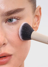 Cargar imagen en el visor de la galería, Dual ended beauty brush