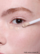 Cargar imagen en el visor de la galería, Hydrating serum based brightening concealer refy