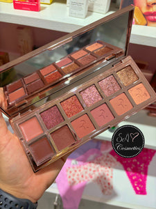 Major Dimension eyeshadow palette patrick ta