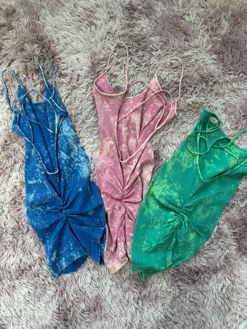 Jumper deslavado con tirantes